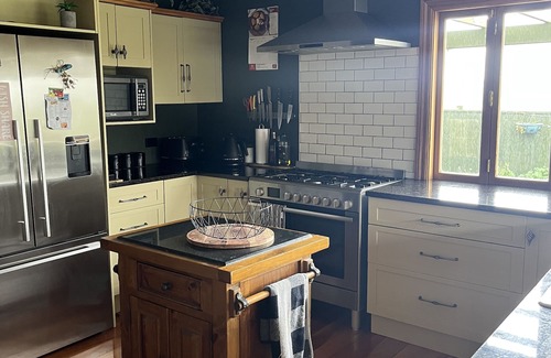 Porangahau House | Country Farm House. 5 Bedrooms