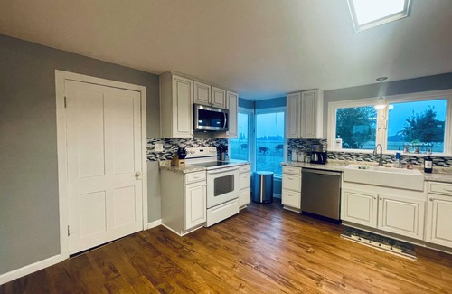 Halsey Other | Country Farmhouse with Views
