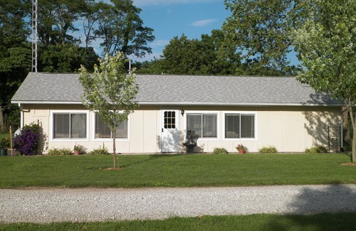 Plainview House | Country getaway at The Campground House.
