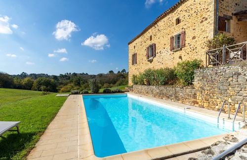 Montcabrier House | Country house with pool in prime location