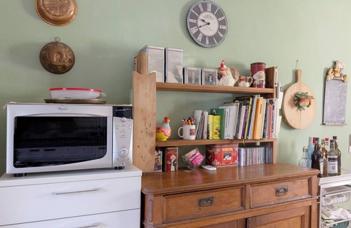 Villafranca di Verona House | Country House 'A House with A Character' with Mountain View, Wi-Fi, and Air Conditioning