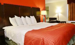 Kenton Hotel | Country Hearth Inn & Suites - Kenton