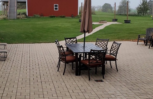 Pickett House | Country home 1/2 hour from EAA Oshkosh