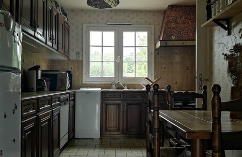 La Selle-en-Hermoy House | Country house near Paris