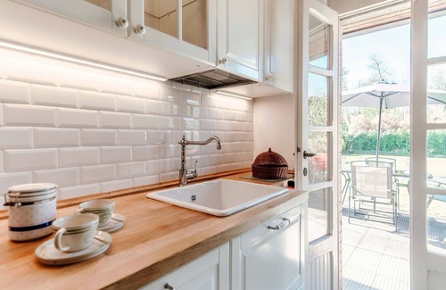 Capiago Intimiano Apartment | Country House Montorfano