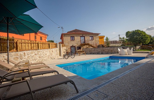 Arcos de Valdevez Villa | Country house, with outdoor pool and fireplace, close to Ecovia and Sistelo