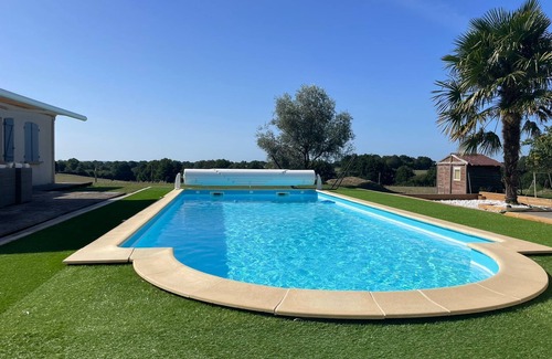 Chauve House | Country house 10 minutes from the beaches