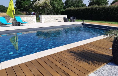 Geay House | Country house, calm and natural terrace, heated swimming pool