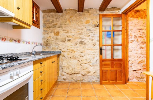 Culla House | Country House 'Casa Rural Carrer Pla' with Mountain View and Wi-Fi
