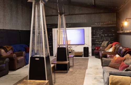 Stradbally House | Country House, Cottage and Event Barns
