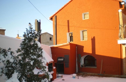 Teruel House | Country House 'Cuatro Torres' with Private Terrace and Wi-Fi
