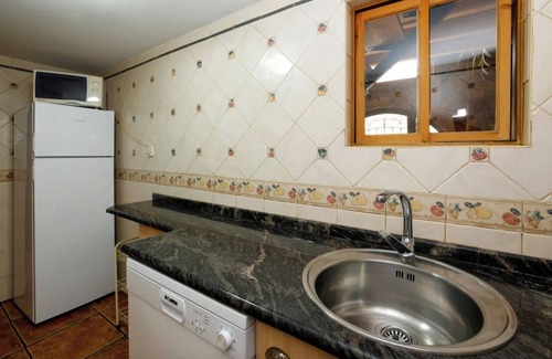 Almajano House | Country House 'El Molino Del Pepe' with Private Terrace, Private Garden and Wi-Fi
