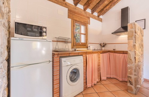 Castril House | Country House 'El Patio Casa Rural' with Mountain View, Wi-Fi and Air Conditioning