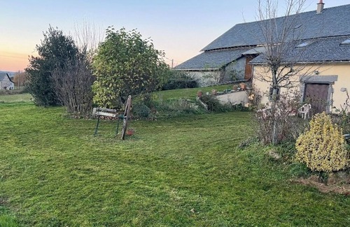 Bourg-Lastic House | Country house