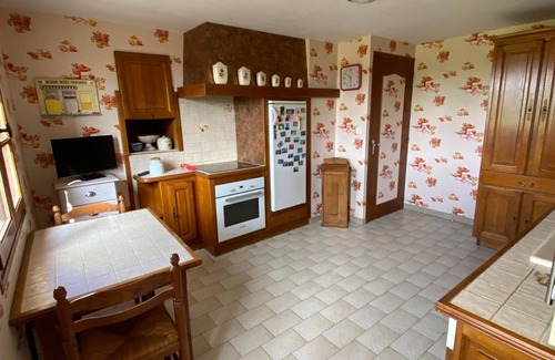 Montoldre Villa | Country house