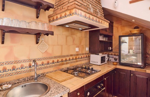 Cabra House | Country House 'Holiday House Dehesa Del Colmenar' with Mountain View, Wi-Fi and Air Conditioning