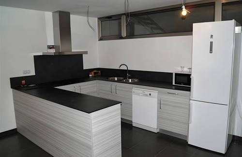 Tornos House | Country House 'Laberinto' with Private Terrace, Private Garden and Wi-Fi