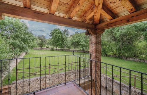 Caballar House | Country House 'Los Molinillos' with Mountain View, Private Terrace and Wi-Fi