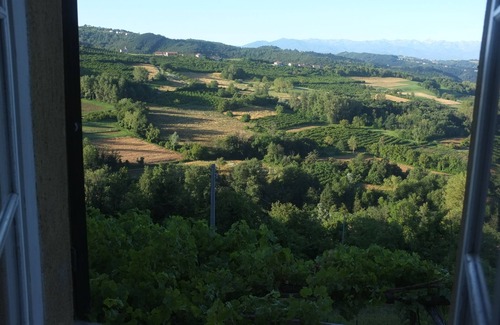 Bossolasco House | Country House on the Langhe Hills stunning view/sauna