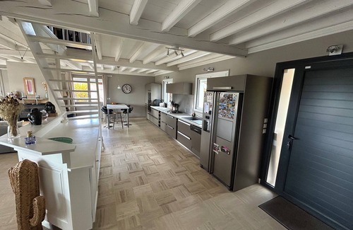 Sainte-Consorce Villa | Country house - swimming pool - view of Monts du Lyonnais - 25 min from Lyon
