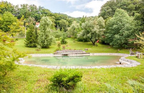 Kraljevec Sesvetski House | Country house with a pool in Medvednica Nature Park