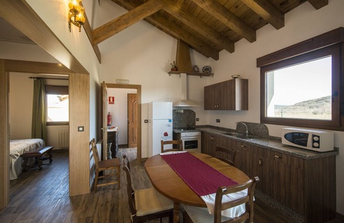 Matallana Cottage | Country houses 4 Valleys House N3