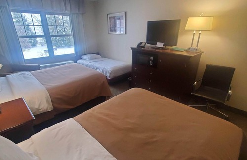 Bangor Hotel | Country Inn at The Mall