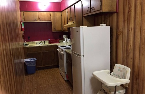 Licking Hotel | Country Inn Motel