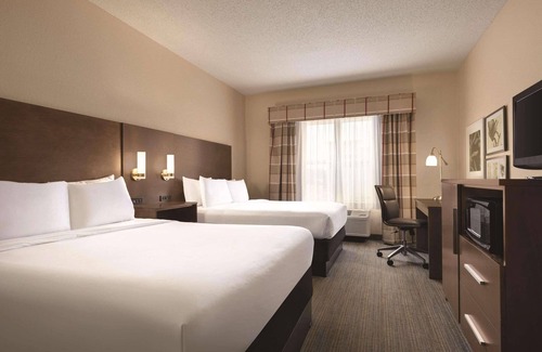 Forest Lake Hotel | Country Inn & Suites by Radisson, Forest Lake, MN