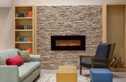 Fort Worth Hotel | Country Inn & Suites by Radisson, Fort Worth West l-30 NAS JRB