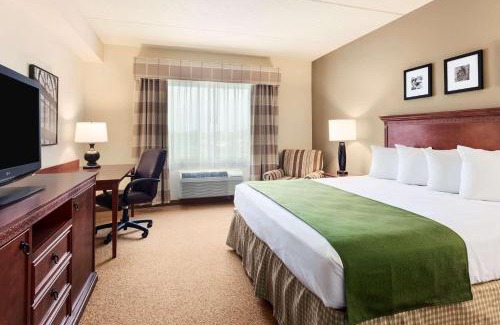 West Seneca Hotel | Country Inn & Suites by Radisson, Buffalo South I-90, NY