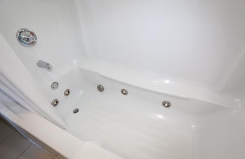 Cookeville Hotel | Country Inn & Suites by Radisson, Cookeville, TN