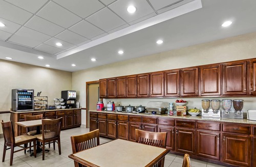 Princeton Hotel | Country Inn & Suites by Radisson, Princeton, WV