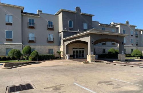 Wells Branch Hotel | Country Inn & Suites by Radisson, Austin North Pflugerville , TX