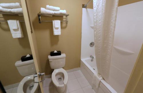 Toddville Road Hotel | Country Inn & Suites by Radisson, Charlotte I-85 Airport, NC