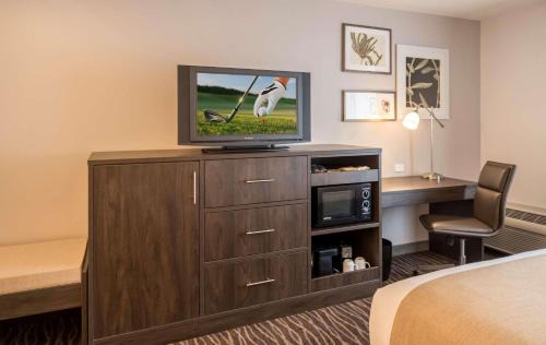 Rochester Hotel | Country Inn & Suites by Radisson, Rochester-Pittsford-Brighton, NY