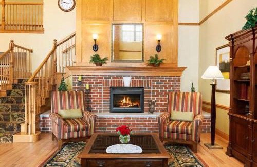 Sycamore Hotel | Country Inn & Suites by Radisson, Sycamore, IL