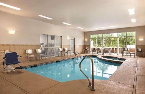 Conyers Hotel | Country Inn & Suites by Radisson, Conyers, GA
