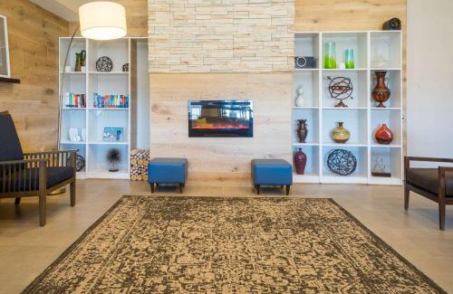 Doswell Hotel | Country Inn & Suites by Radisson, Doswell Kings Dominion , VA