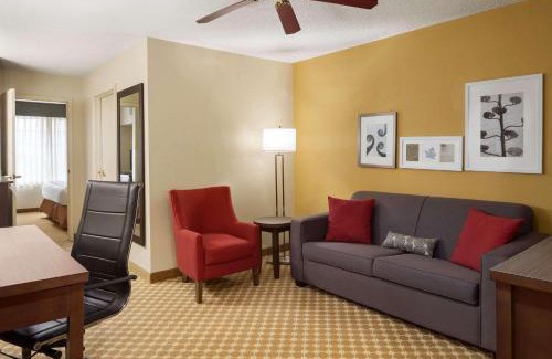 Manteno Hotel | Country Inn & Suites by Radisson, Manteno, IL
