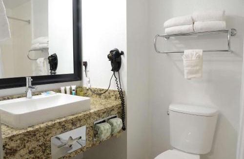 Buford Hotel | Country Inn & Suites by Radisson, Buford at Mall of Georgia, GA