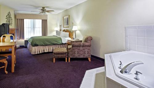 Galena Hotel | Country Inn & Suites by Radisson, Galena, IL