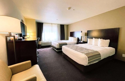 Larkspur Hotel | Country Inn & Suites by Radisson, Bend, OR