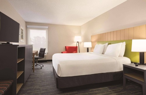 Dunn Hotel | Country Inn & Suites by Radisson, Dunn, NC