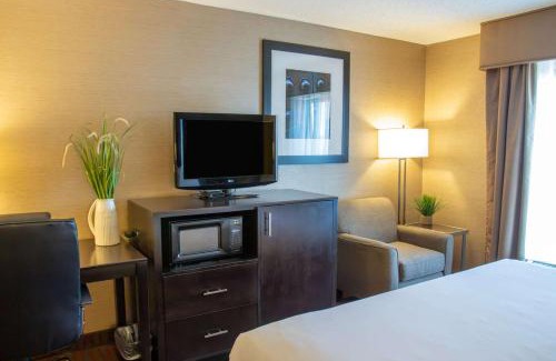 Garden City Hotel | Country Inn & Suites by Radisson, Garden City, KS