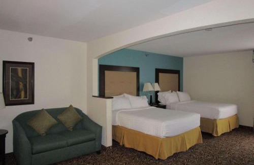 Garden City Hotel | Country Inn & Suites by Radisson, Murrells Inlet, SC