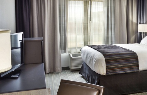 Springfield Hotel | Country Inn & Suites by Radisson, Springfield Southeast