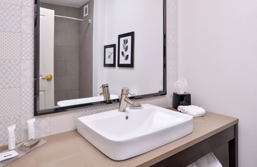 Tinley Park Hotel | Country Inn & Suites by Radisson, Tinley Park, IL