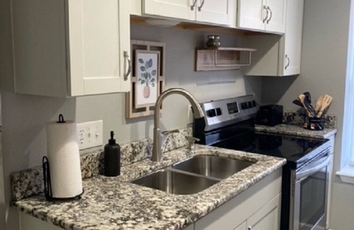 Jones Mills Condo | Country Living 20 minutes from Downtown Hot Springs and Oaklawn Racetrack.