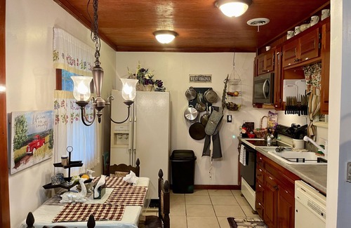 Buckhannon Cottage | Country living close to town